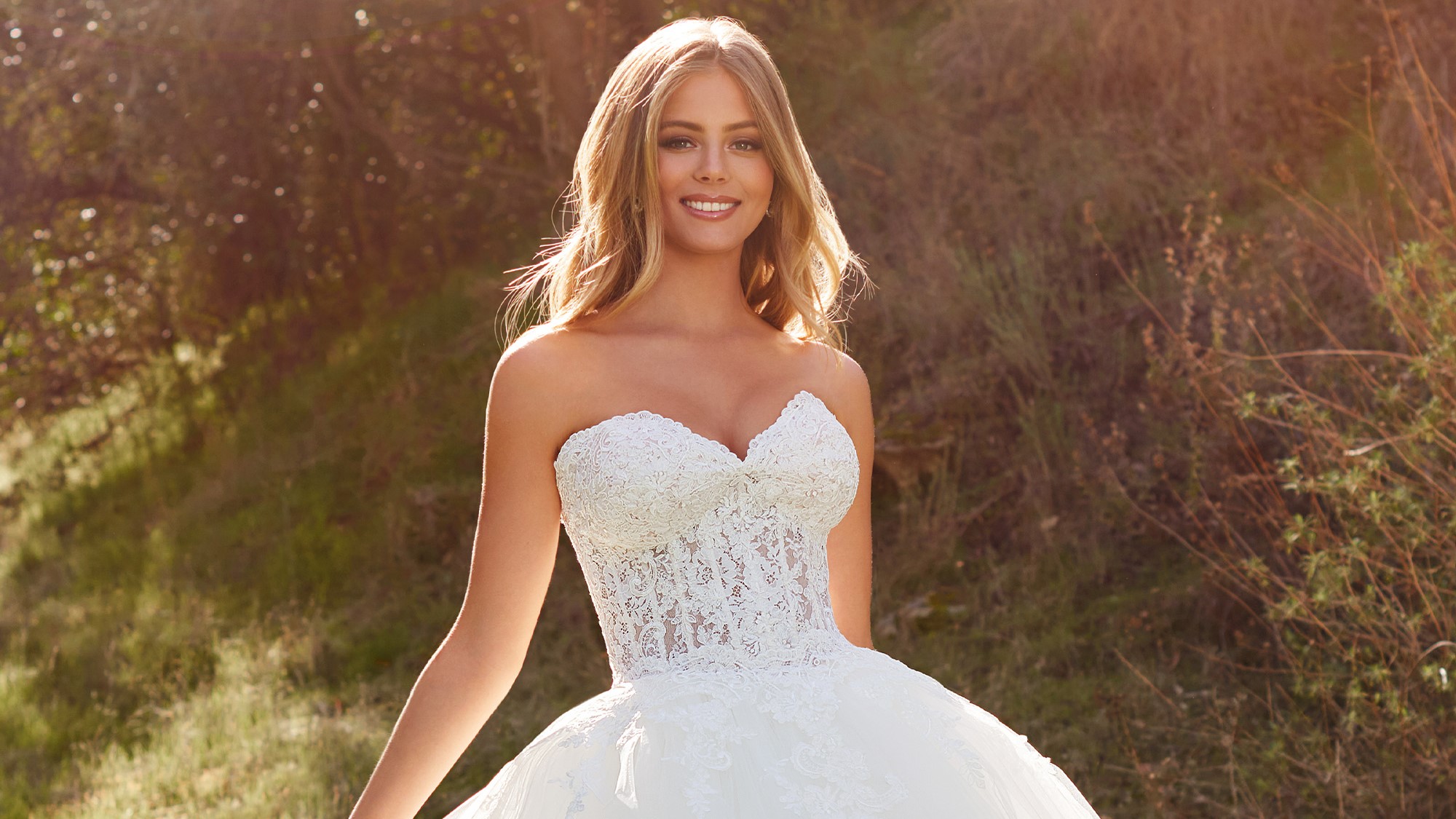In a Princess Mood: 11 Ball Gown Wedding Dresses to Complete Your Royal Dreams Desktop Image