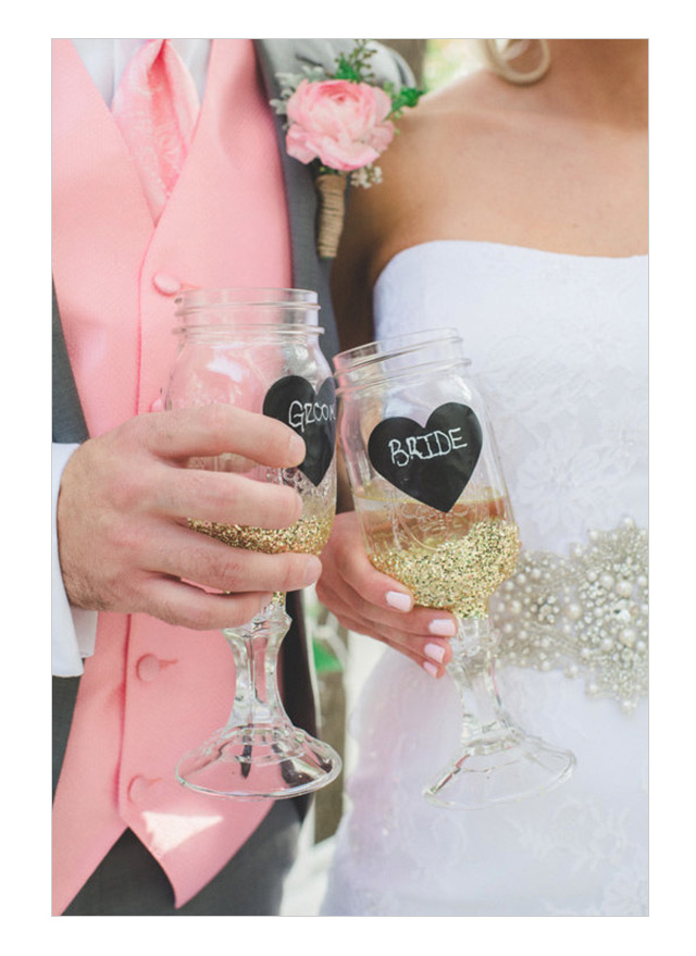 we ❤ this!  moncheribridals.com #glitterweddingglasses